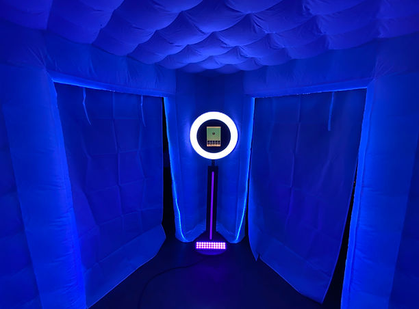 IGLOO PHOTO BOOTH